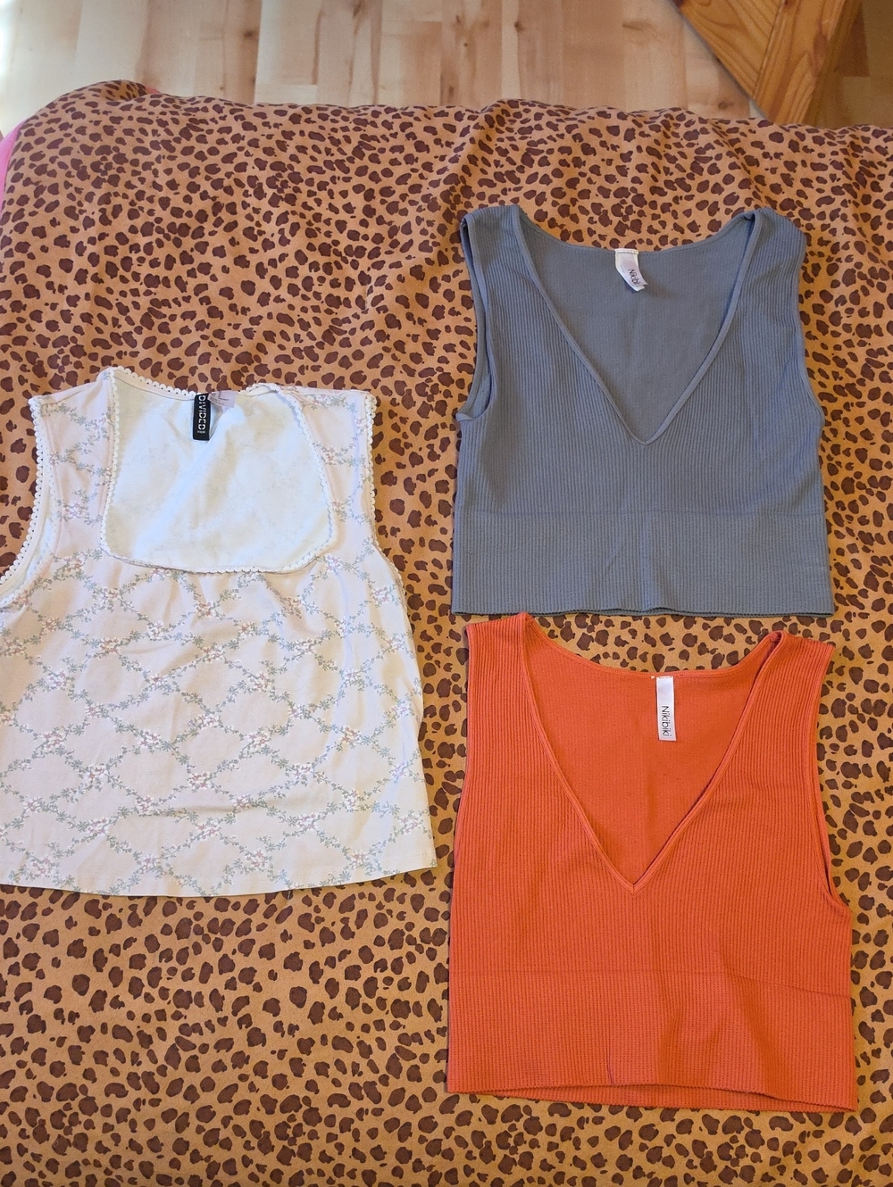 Nikibiki Ribbed V-Neck Crop Tank Trio - Rust Orange, Gray